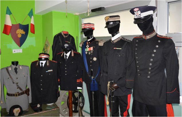 Alcune divise all'interno del Museo Storico dei Carabinieri