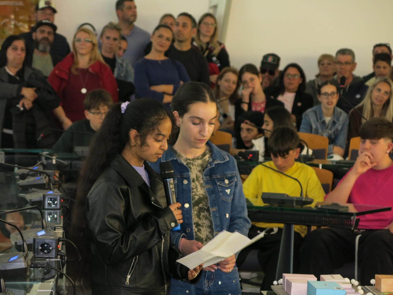 WhatsApp Image 2026-04-23 at 12.45.54-12