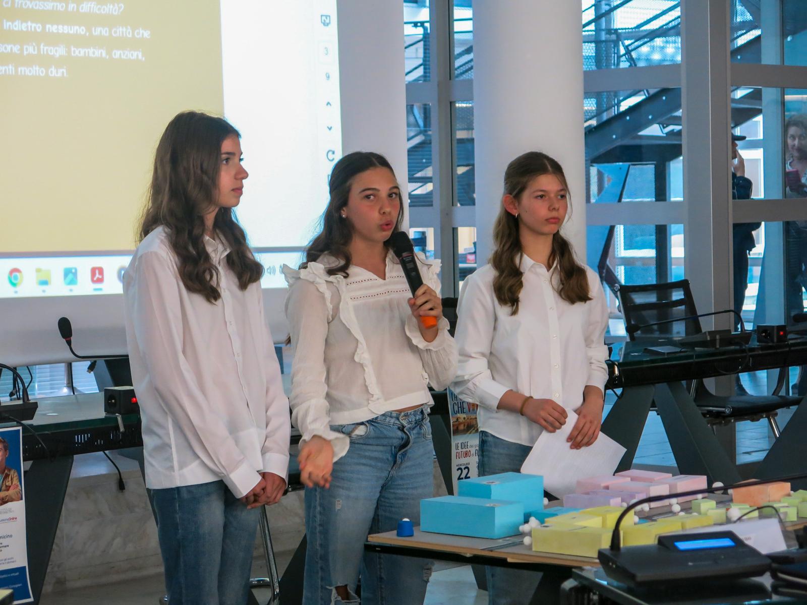 WhatsApp Image 2026-04-23 at 12.45.54-7