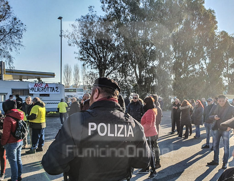 photo5821245192798319856